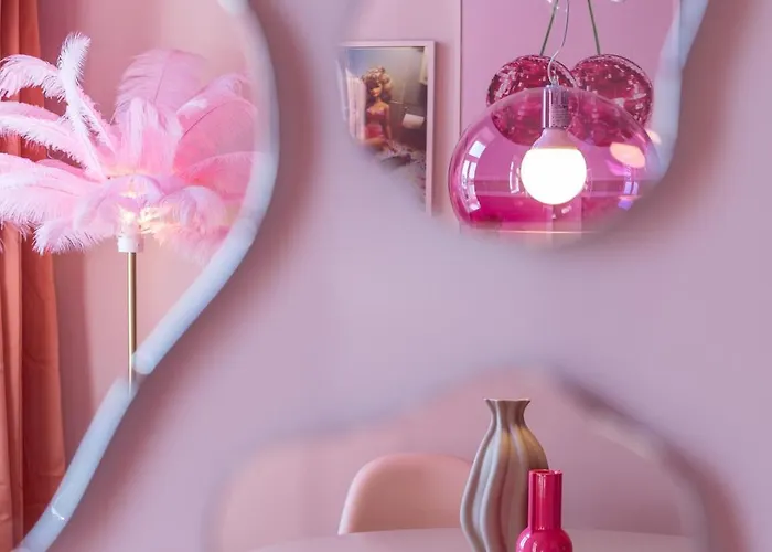 Josef's L Pink Paradise * Viyana