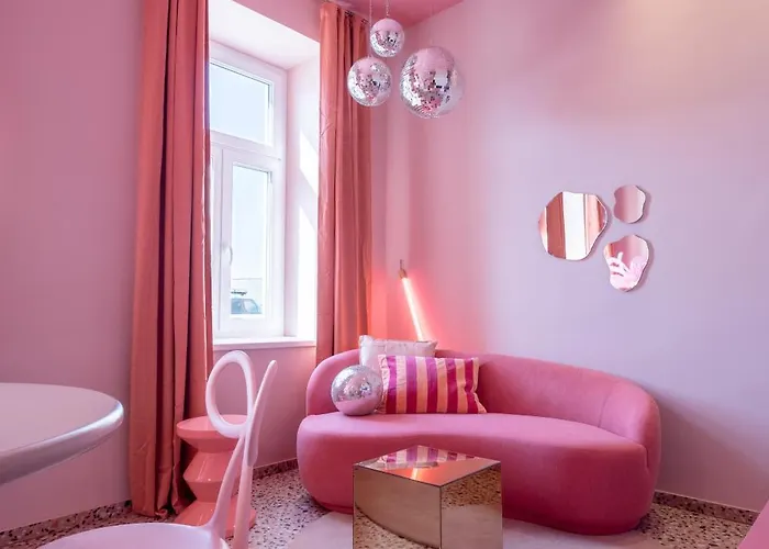 Josef's L Pink Paradise Daire