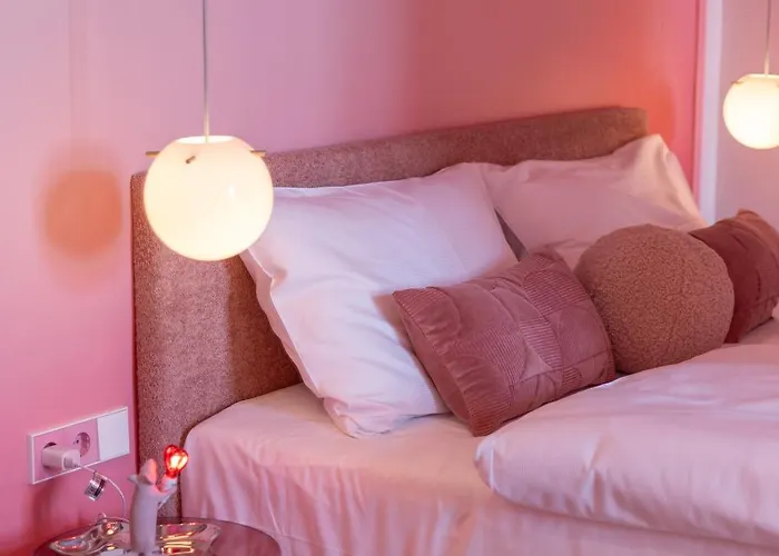 Josef's L Pink Paradise * Viyana