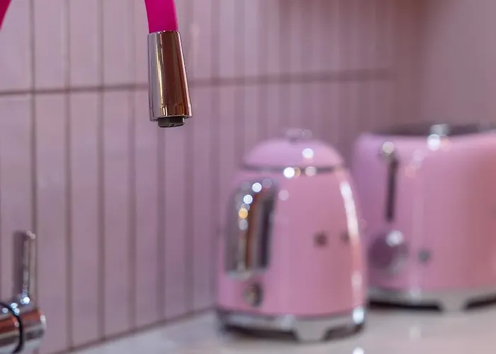 Josef's L Pink Paradise Daire