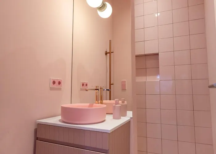 Josef's L Pink Paradise Daire
