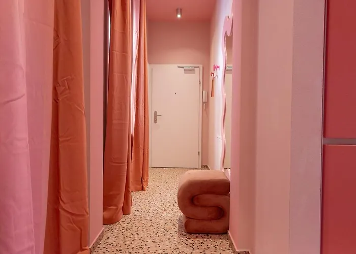 Josef's L Pink Paradise Daire